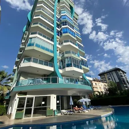 Angels Da Havuzlu 1+1